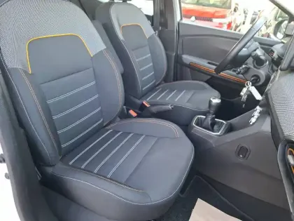 Photo 11 Dacia Sandero  TCe 90 - 22