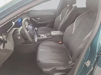 Photo 10 Peugeot 308  SW PureTech 130ch S&S BVM6