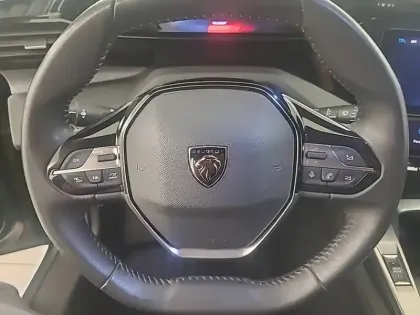 Photo 8 Peugeot 308  SW PureTech 130ch S&S BVM6