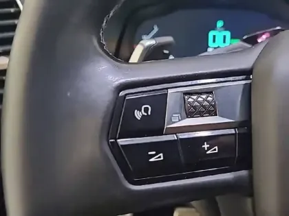 Photo 30 DS DS 7 Gén. I Ph1 Louvre 5