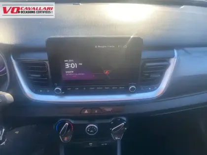 Photo 10 Kia Stonic  1.0 T-GDi 100 ch BVM6
