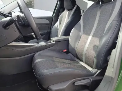 Photo 50 Peugeot 308  PureTech 130ch S&S EAT8