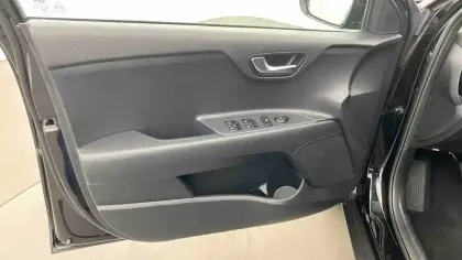 Photo 27 Kia Stonic  1.0 T-GDi 100 ch BVM6