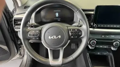 Photo 15 Kia Stonic  1.0 T-GDi 100 ch BVM6