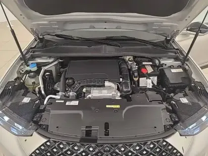 Photo 66 DS DS 4  PureTech 130 EAT8