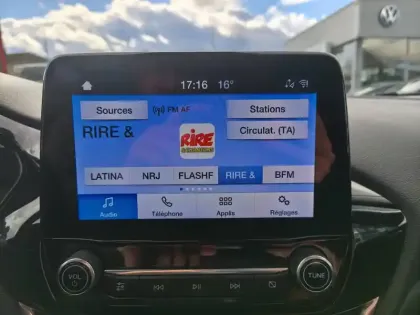 Photo 11 Ford Fiesta Gén. V Ph1 Evo Cool & Connect 5