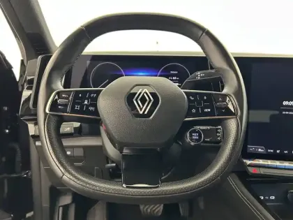 Photo 23 Renault Austral  E-Tech hybrid 200