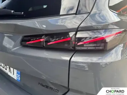 Photo 30 Peugeot 308  SW Hybrid 145 e-DCS6