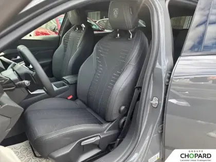 Photo 37 Peugeot 308  SW Hybrid 145 e-DCS6