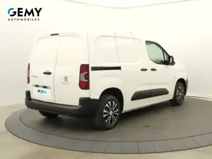 Photo 17 Peugeot Partner  FOURGON STANDARD 650 KG BLUEHDI 100 S&S BVM5