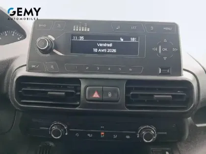 Photo 13 Peugeot Partner  FOURGON STANDARD 650 KG BLUEHDI 100 S&S BVM5