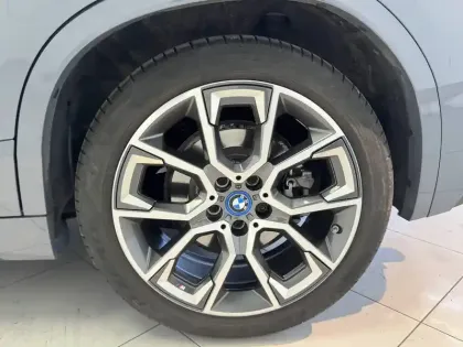 Photo 8 BMW X2  xDrive 25e 220 ch BVA6