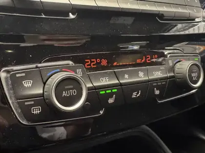 Photo 39 BMW X2  xDrive 25e 220 ch BVA6