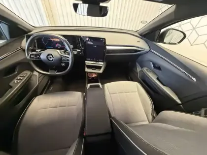 Photo 10 Renault Megane  E-Tech EV60 220 ch optimum charge