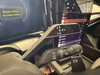 Photo 31 Renault Megane  E-Tech EV60 220 ch optimum charge