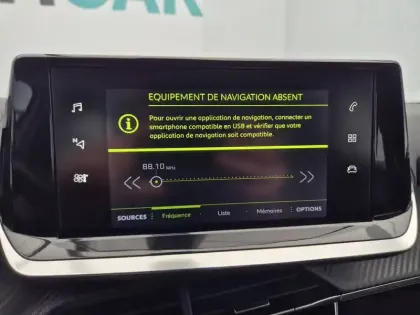 Photo 63 Peugeot 2008  PureTech 130 S&S EAT8