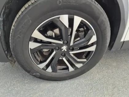 Photo 56 Peugeot 2008  PureTech 130 S&S EAT8