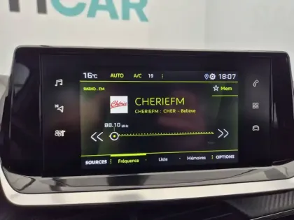 Photo 16 Peugeot 2008 Gén. II Ph1 Allure 5