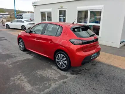 Photo 26 Peugeot 208  PureTech 75 S&S BVM5