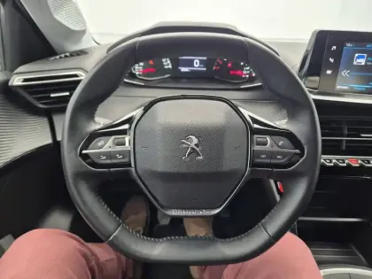 Photo 30 Peugeot 208 Gén. II Ph1 NG Style 5