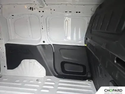 Photo 17 Peugeot Partner  FOURGON STANDARD 650 KG BLUEHDI 100 S&S BVM6