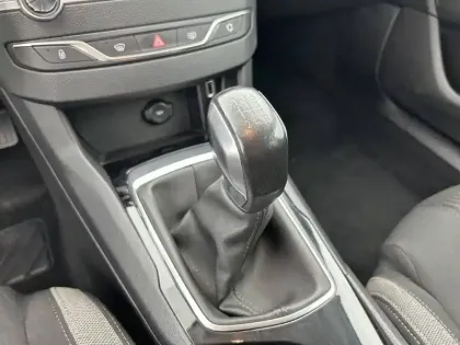 Photo 13 Peugeot 308  1.2 PureTech 110ch S&S BVM5