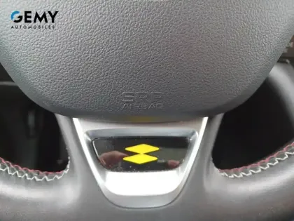 Photo 15 Renault Megane Mégane IV Estate TCe 140 EDC FAP - 21N