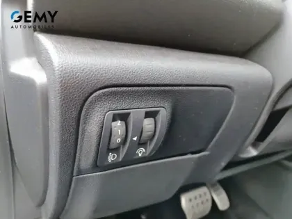 Photo 12 Renault Megane Mégane IV Estate TCe 140 EDC FAP - 21N