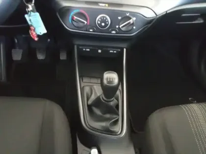 Photo 10 Hyundai I20 Gén. III Ph1 Initia 5