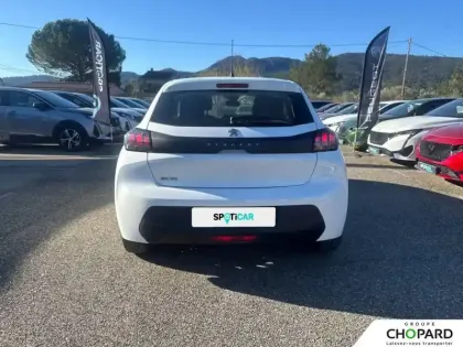 Photo 64 Peugeot 208  PureTech 75 S&S BVM5