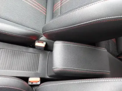 Photo 38 Renault Clio  TCe 140