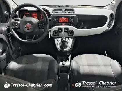 Photo 9 Fiat Panda Gén. III Ph1 NG City Cross 5