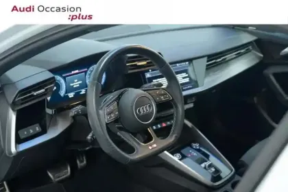 Photo 8 Audi A3 Gén. IV Ph1 S line 5