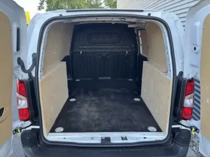 Photo 6 Peugeot Partner 1.5L 100ch XL 950Kg