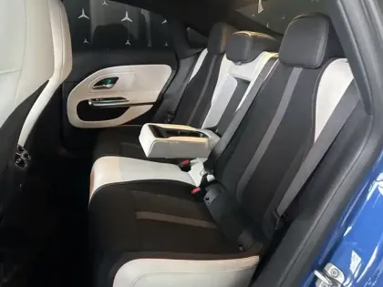 Photo 12 Mercedes CLA  180 AMG Line