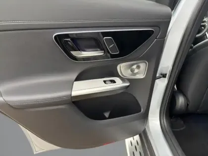 Photo 15 Mercedes GLC 220 d 4MATIC AMG Line