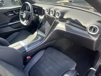 Photo 10 Mercedes Classe C  220 d Berline AMG Lin