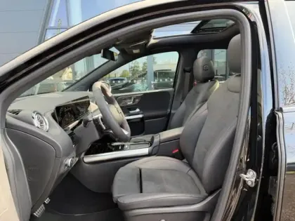Photo 10 Mercedes Classe B 200 d AMG Line