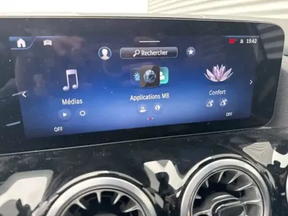 Photo 19 Mercedes GLA 180 AMG Line