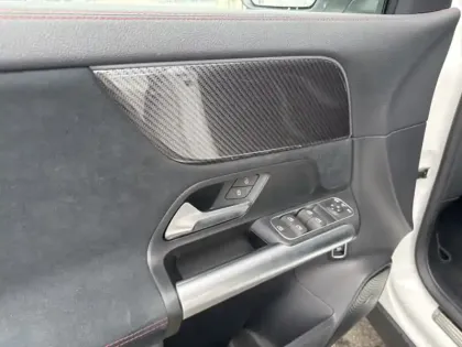 Photo 14 Mercedes GLA 180 AMG Line