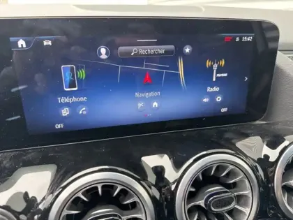 Photo 18 Mercedes GLA 180 AMG Line