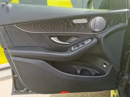 Photo 12 Mercedes Classe GLC 220 D 4MATIC 194 ch 9G-tronic 