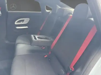 Photo 16 Mercedes CLA 200 AMG Line