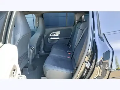 Photo 16 Mercedes GLB 250+ 