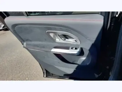 Photo 18 Mercedes GLB 250+ 