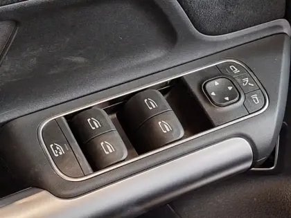 Photo 15 Mercedes GLA 200 AMG Line