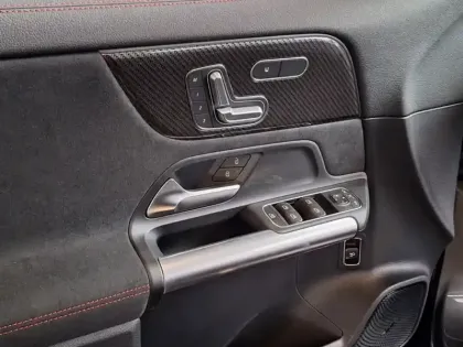 Photo 13 Mercedes GLA 200 AMG Line