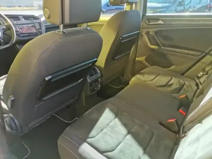 Photo 15 Volkswagen Tiguan Gén. II Ph1 Carat Editon 5