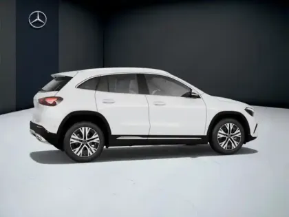 Photo 19 Mercedes GLA Gén. II (H247) Ph2 Progressive Line 5