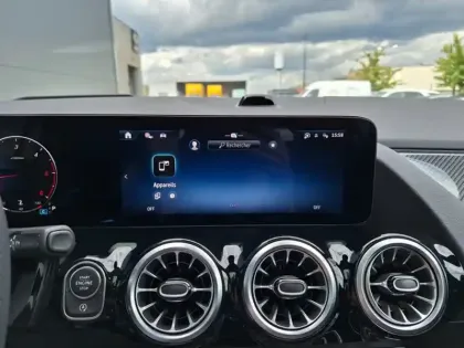 Photo 13 Mercedes GLA 200 d Edition 140